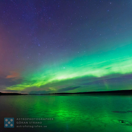 Aurora reflection