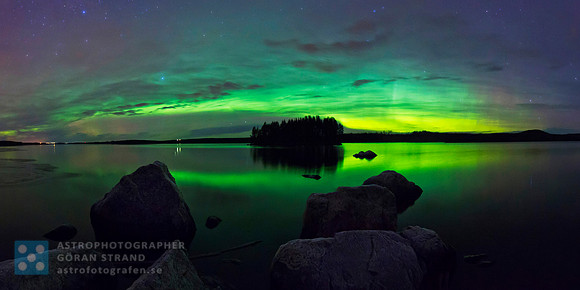 Rocky Aurora